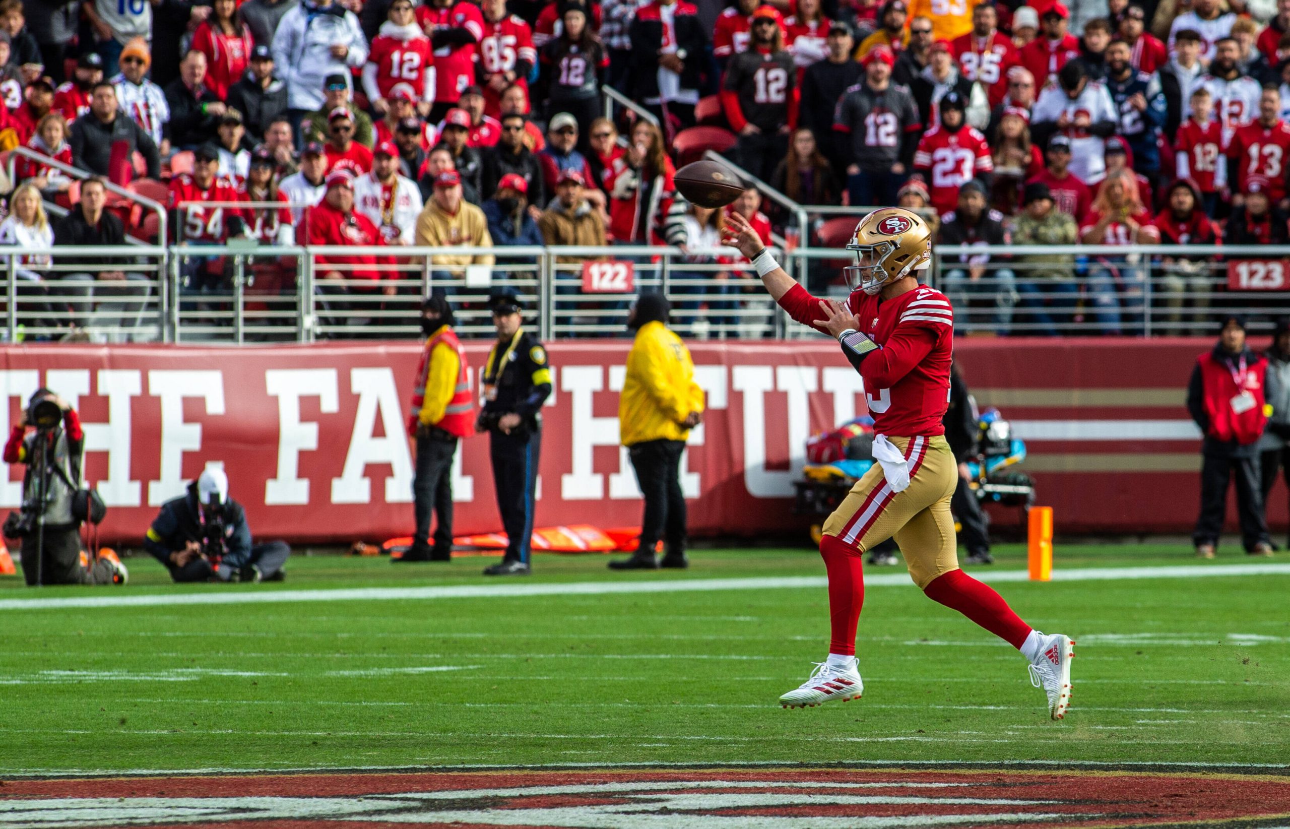 49ers vs Seahawks Player Props: Tyler Lockett, George Kittle TD Picks